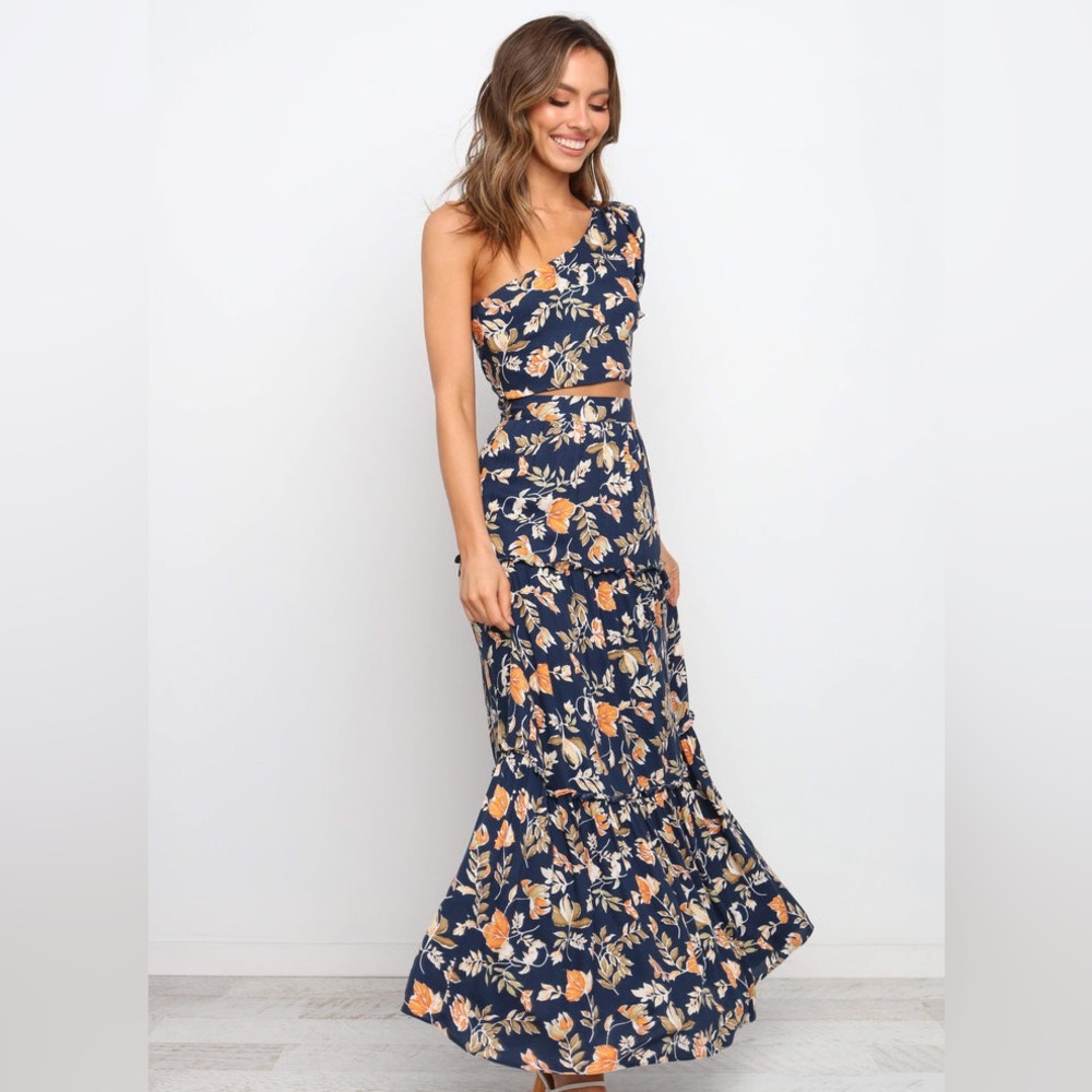 NWT Seven Wonders Deaville Skirt and Aimee crop top set